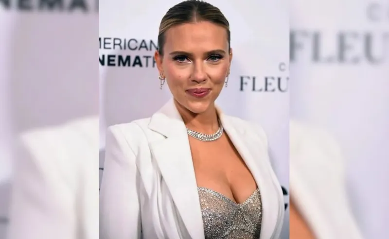 Scarlett Ka Social Media Par No, Kyun?
