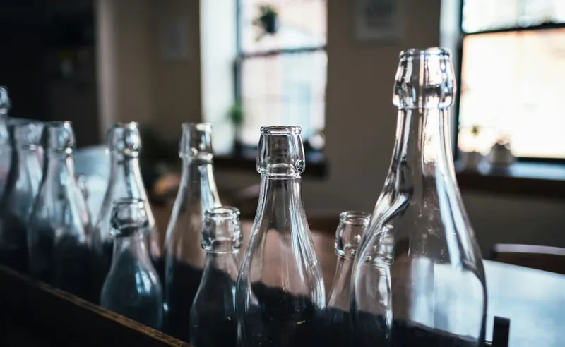 Glass Bottles Bhi Unsafe? ANSES Ki Shocking Report!