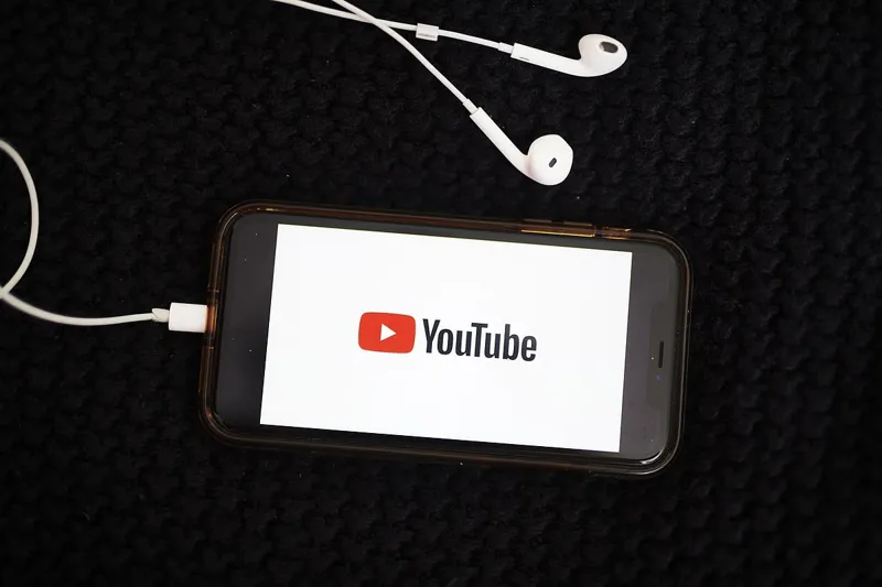YouTube Par Podcasts Ka Boom