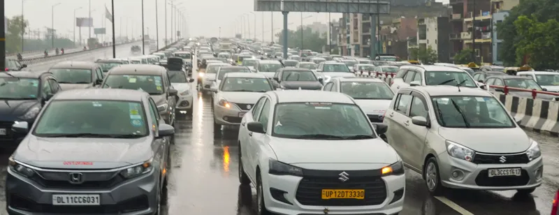 Dilli Mein Red Alert! Baarish Se Traffic Jam, Haal Behaal