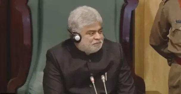 BRS MLAs Hatenge? Speaker Karenge Legal Experts Se Baat!