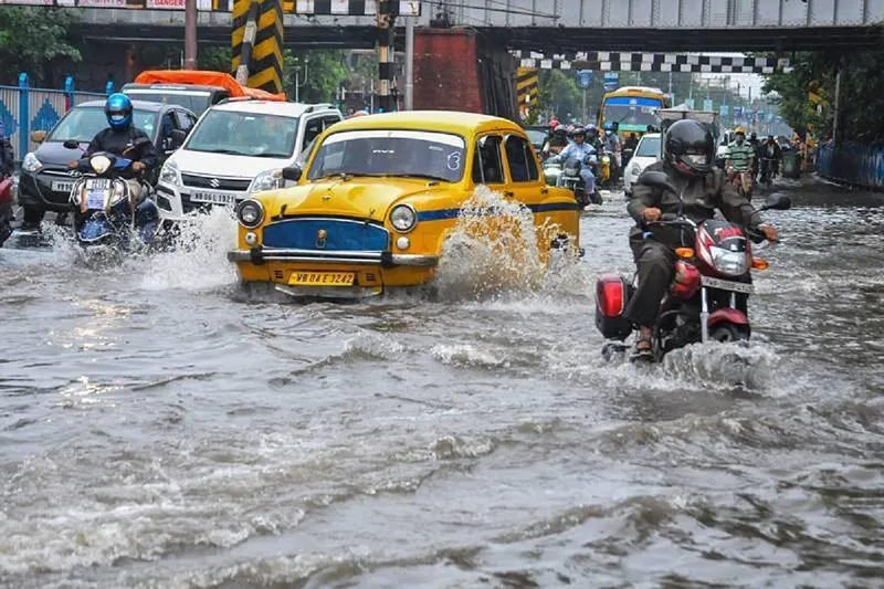 Breaking News: Red Alert Issued for South Bengal Due to Severe Thunderstorms