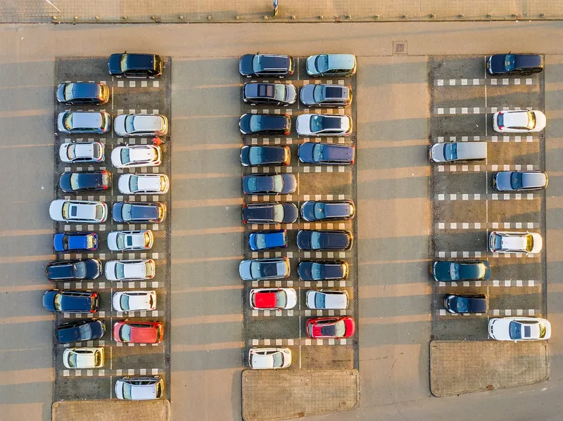Auto Sales Feb Mein Dheemi, Magar Growth Bhi