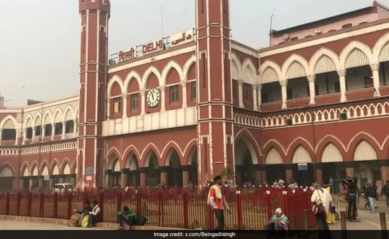 Dilli ka Sabse Purana Station: Old Delhi Railway Station!
