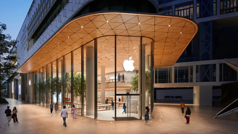 Trump ke Tariff se Apple ke Shares Giraavat! Kya iPhone Mehnga Hoga?