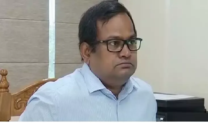 IAS Officer Rishwat lete hue Pakde gaye? Breaking News!