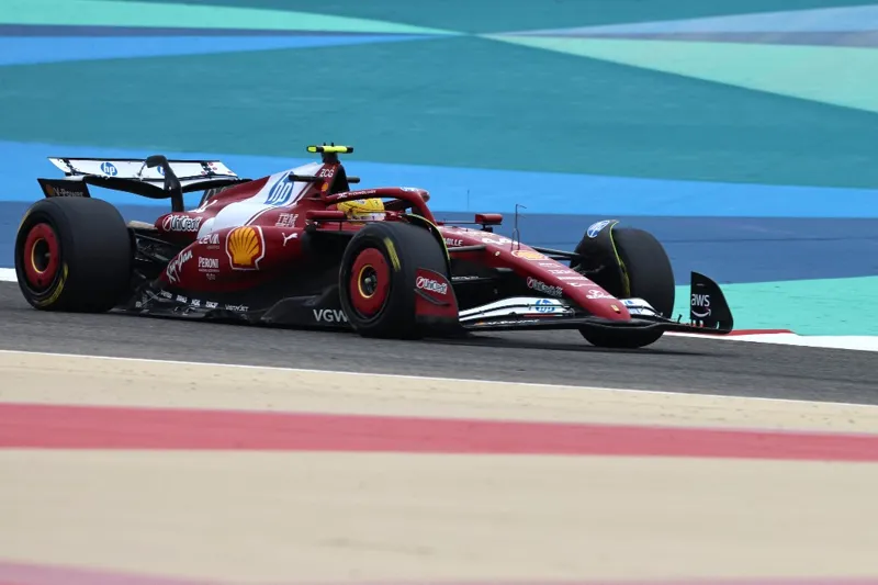 F1 2025:  Verstappen vs Hamilton –  Dhamakedar Race Ka Intzaar!