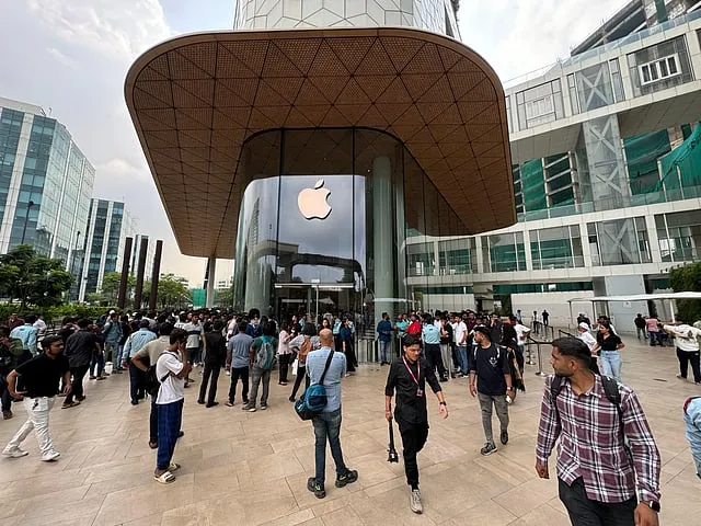 Apple ka Naya Store Mumbai Mein! Kitna bada hoga?