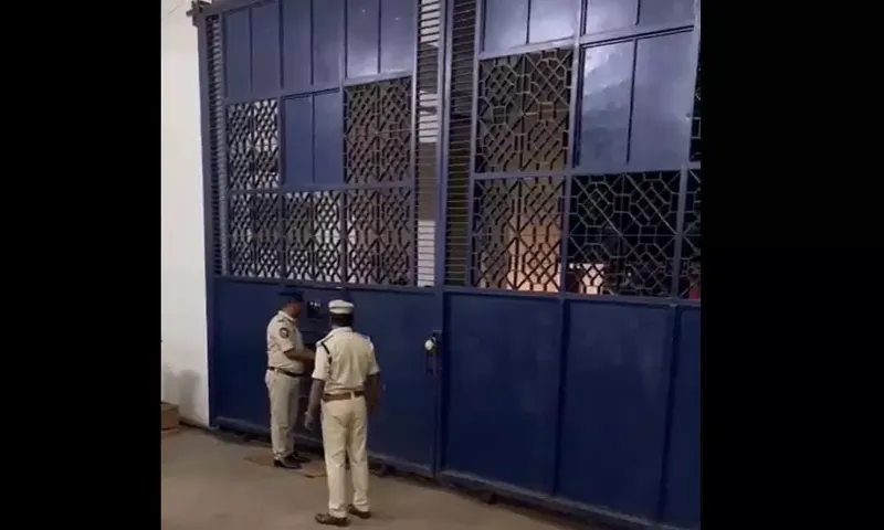 Drone ka Chakkar: Jail ke Upar Drone, MP bhi Jail Mein!