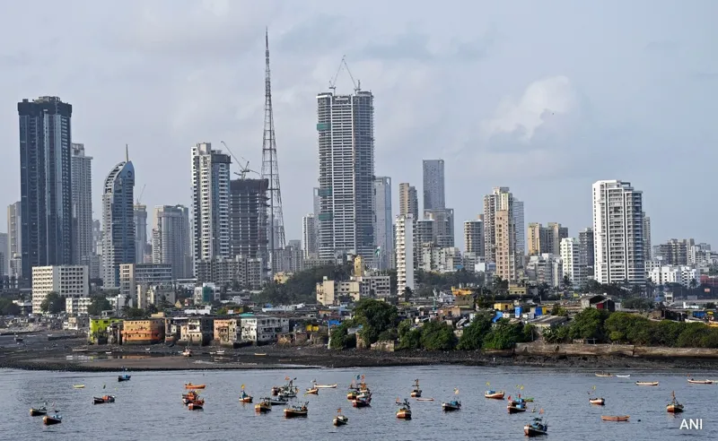 Kotak’s ₹202 Cr Mumbai Apartment Buy: Latest Business News