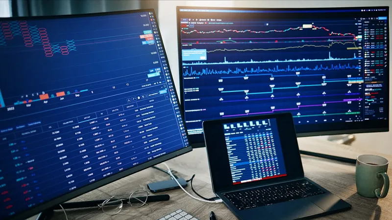 Nifty up, Bank Nifty thoda down: Aaj market mein kya scene?
