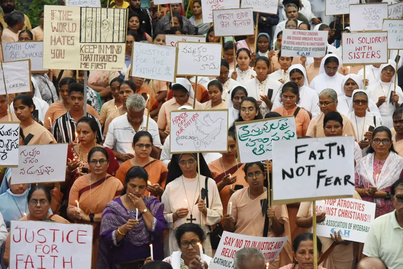 Chhattisgarh Nuns Arrest: Hyderabad mein Christian Community ka Protest!