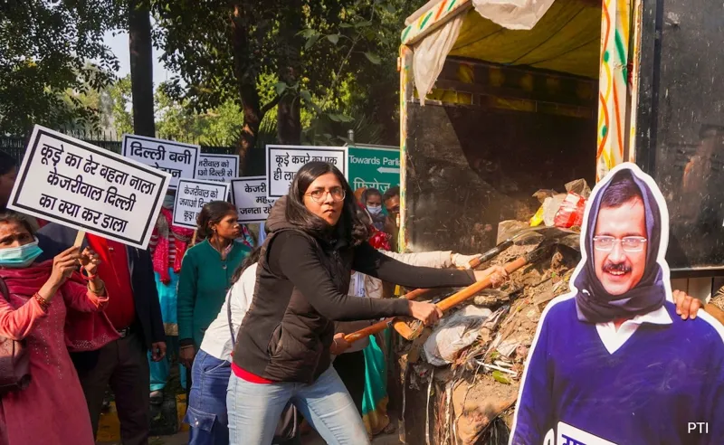 Delhi Protest: AAP MP Detained After Garbage Dumping at Kejriwal’s Home