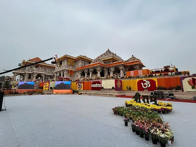 Ayodhya Mein Bhaari Bheed: 5.5 Crore Bhakton Ne Kiye Darshan!
