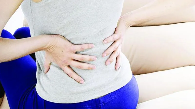 Food Poisoning ke Baad Back Pain? Doctors de rahe hain warning!