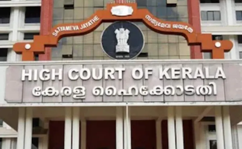 Kerala mein CBI Enquiry: Retired IAS Officer par bada action!