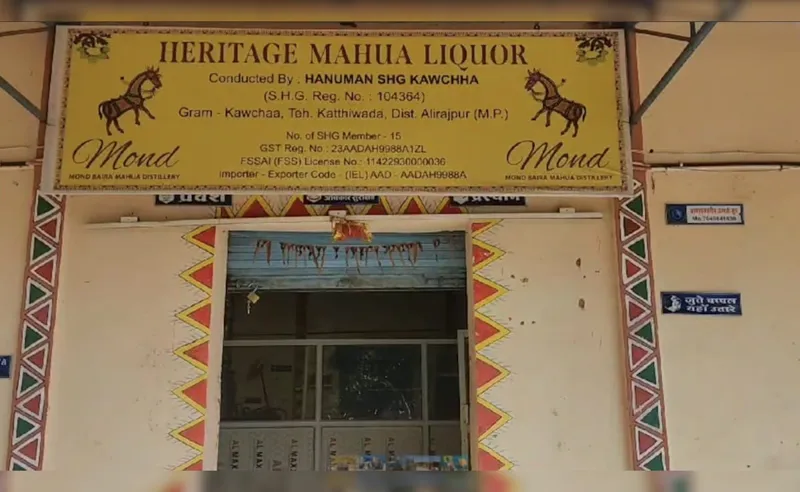 MP’s Heritage Mahua Liquor Initiative Fails: Factories Shut, Tribals Suffer Losses