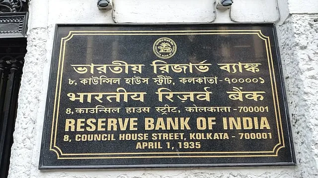 RBI ka Naya Plan: Banks mein extra paisa jama karne ka mauka! 💰