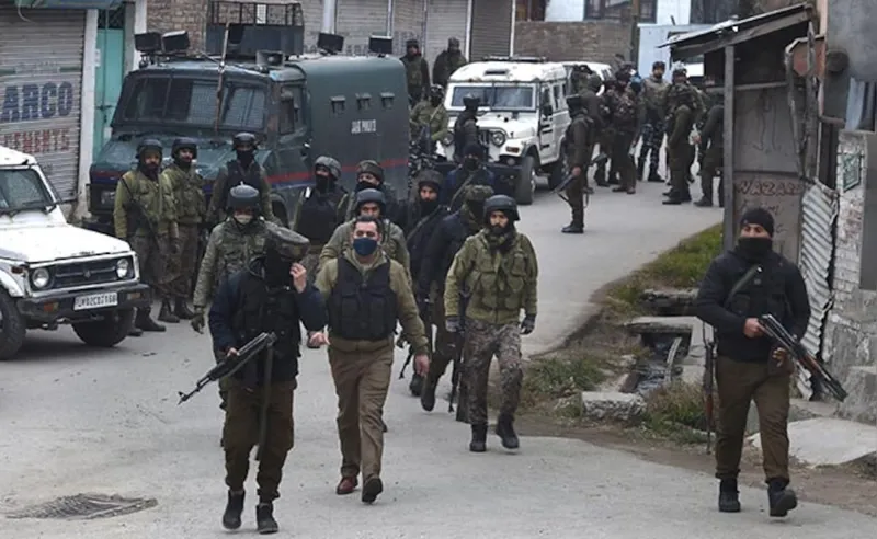 Shopian Encounter: 4 Terrorists Mare Gaye!
