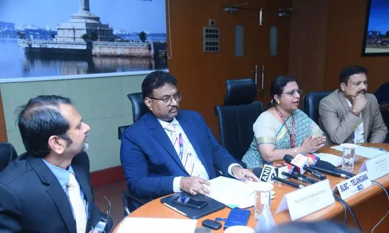 Telangana Banks: Gram Panchayat mein Schemes ka Dhamaka!