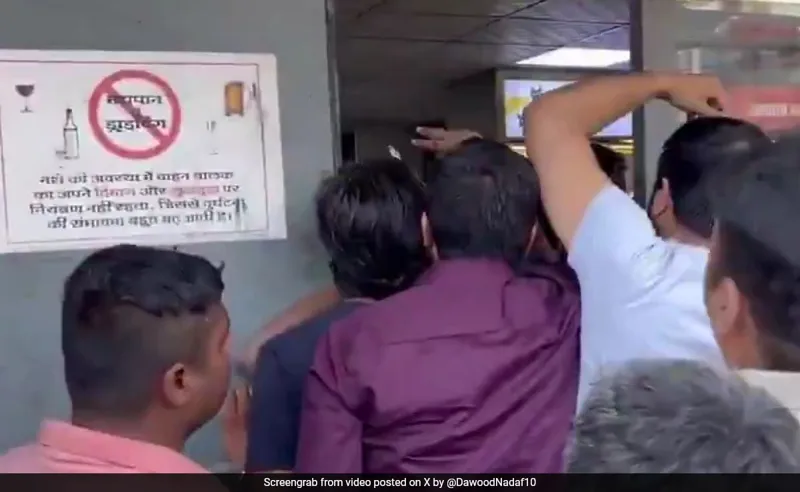 UP mein ‘daaru free’ scheme? AAP ka Yogi sarkar par vaar