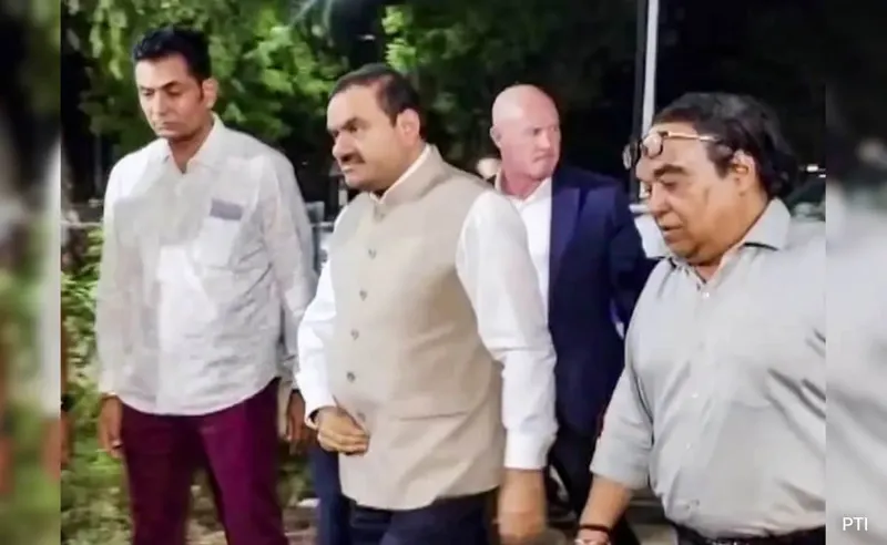 Dukh Ki Ghadi Mein: Adani Ne Rupani Ke Ghar Jakar Dukh Bantaya