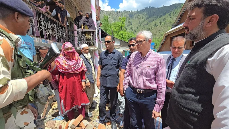 Kashmir Shelling: CM Omar Abdullah Ki Madad Ka Vaada!