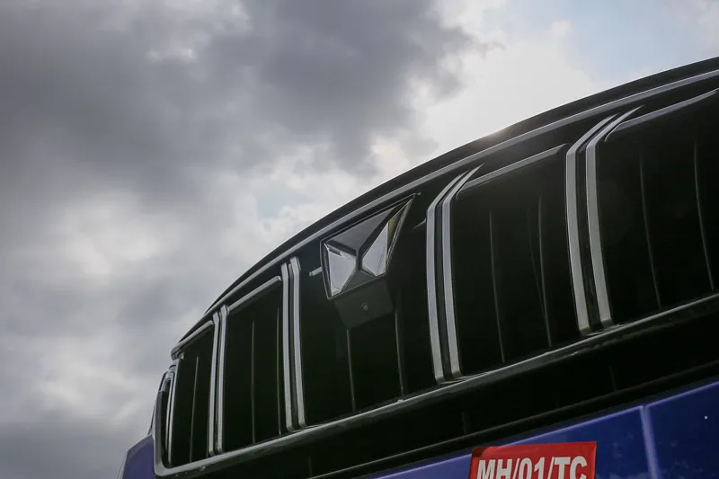 Mahindra Mein Bada Badlav! Kya Hua?