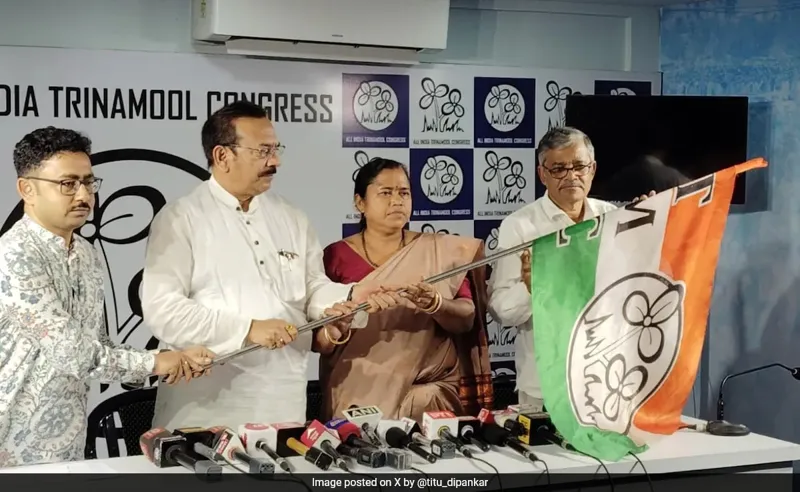 Tapasi Didi TMC mein, BJP ko Jhatka!