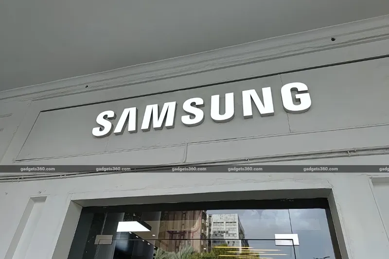 500+ Samsung Workers Stage Sit-in Protest in India