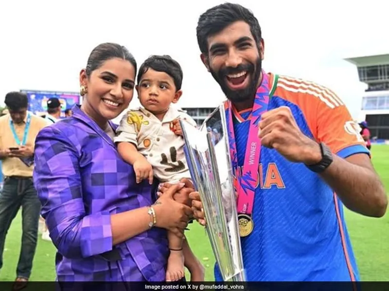 Bumrah-Sanjana ka love! Sanjana ne Bumrah ko troll kiya, reaction toh dekho!