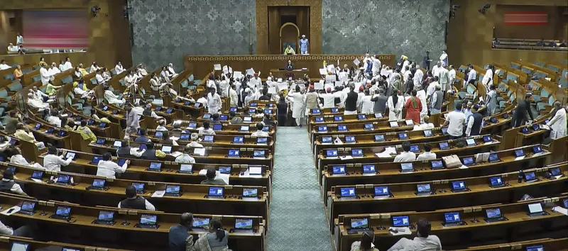 Breaking: NDA MPs ka Power Show Parliament mein aaj!